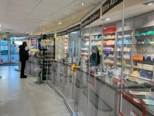 Spuckschutz "Rollup" für Apotheken, Praxen, Betriebe mit Empfang, Kioske, Ärzte etc. TRANSPARENT – Bild 2
